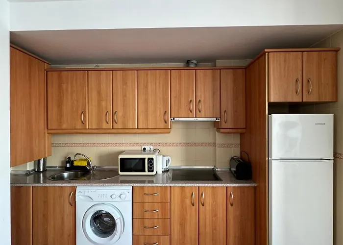 Beachline Penthouse - Sealine * אסטפונה