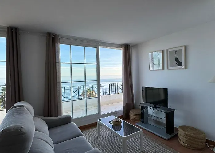 Beachline Penthouse - Sealine אסטפונה